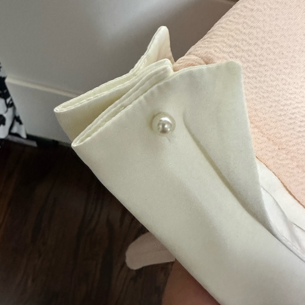 Collared top - Picture 2 of 3